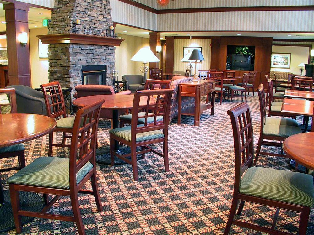 Staybridge Suites Corning By Ihg Restaurace fotografie